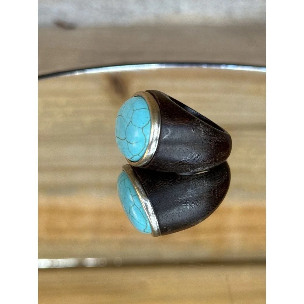 Vintage Beautiful‎ Modernist Mahogany and Turquoise Statement Ring Rare Find
